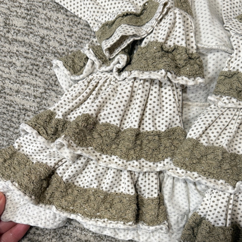 Polka Dot Hooded Peplum with Ruffles - Picture 2 of 8